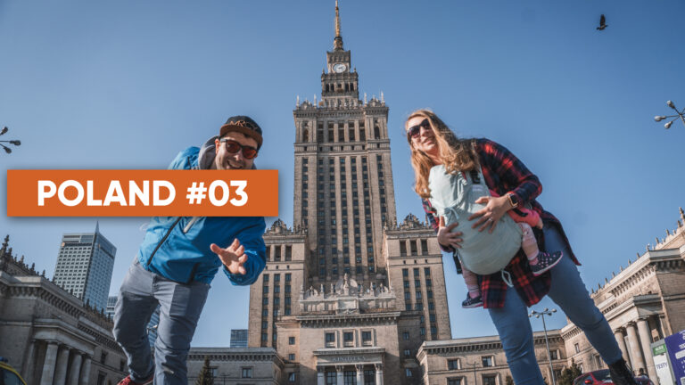 V poradí tretím štátom, ktorý sme navštívili bolo susedné Poľsko. 🇵🇱 Ako prvé mesto, ktoré sme objavovali pri cestovaní bola Varšava. Tam sme si vyskúšali aj náš prvý let z Košíc do sveta.